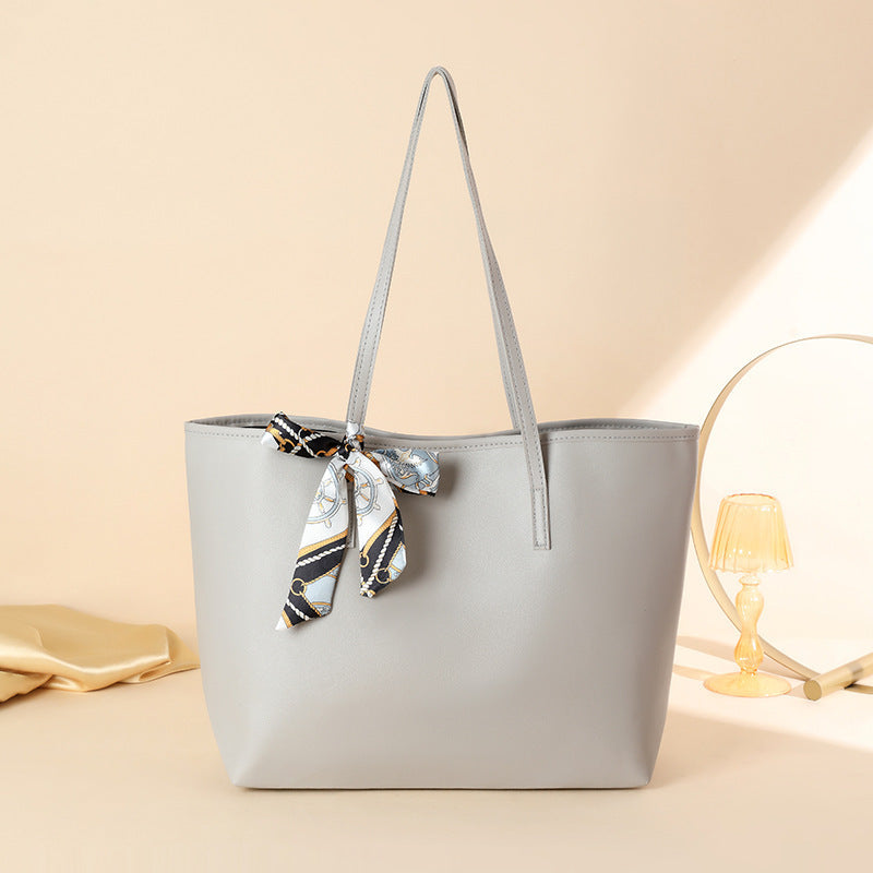 CharmScarf Classic Tote