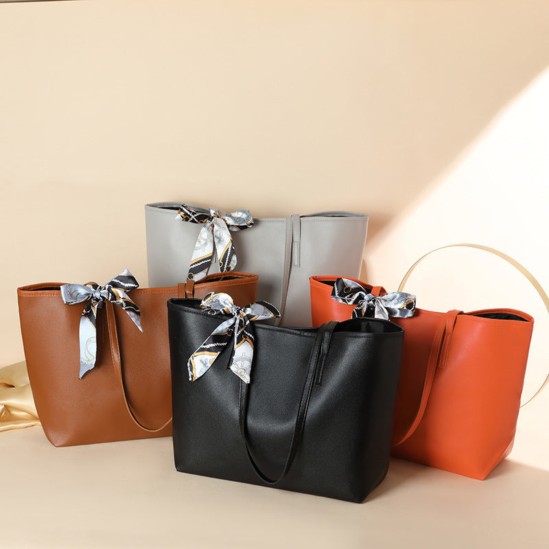 CharmScarf Classic Tote